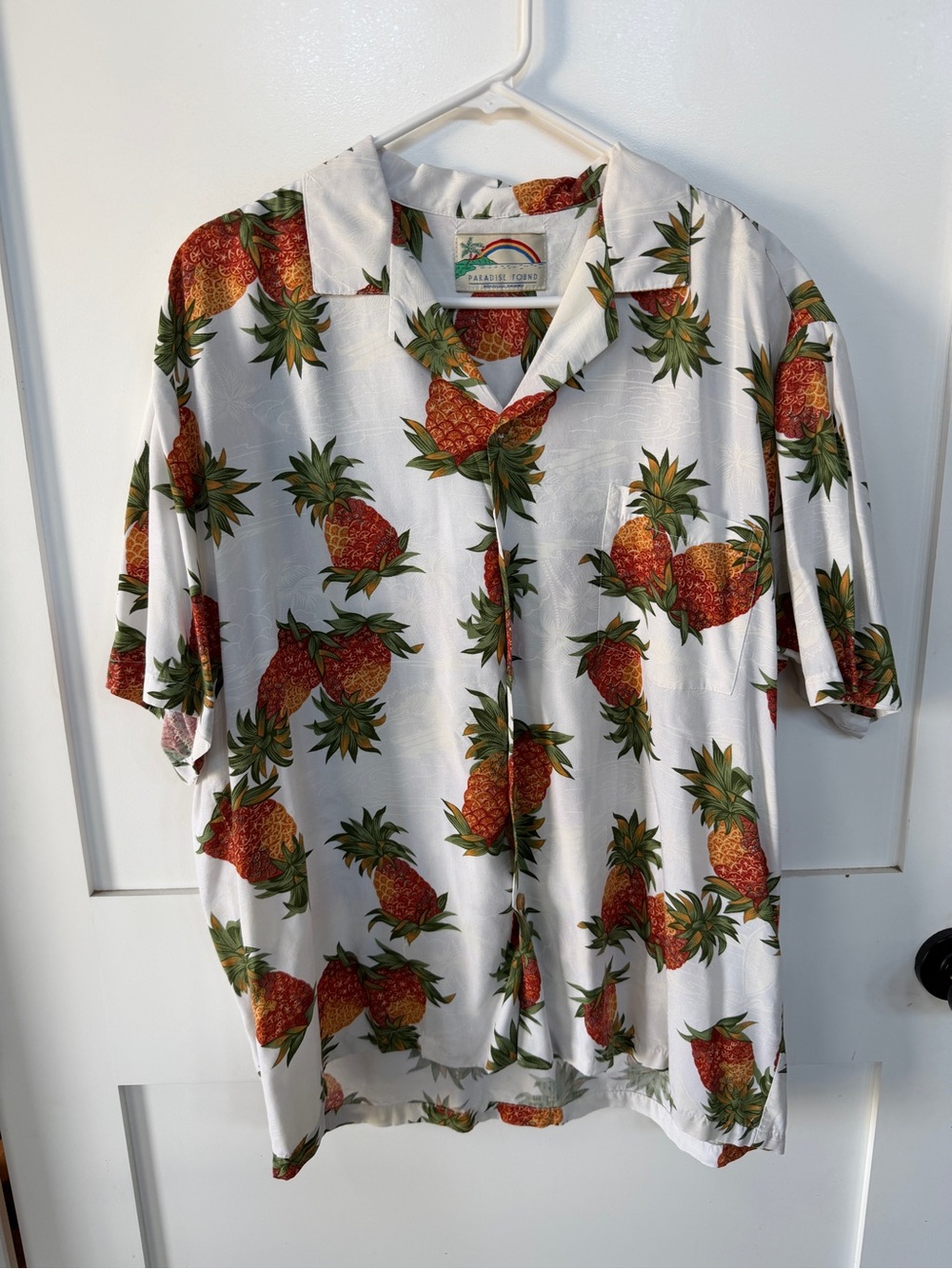 Vintage Paradise Found Men’s White Pineapple Print Camp Hawaiian Shirt xl